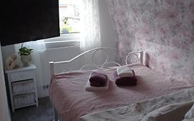 Stara Szkoła pokoje gościnne